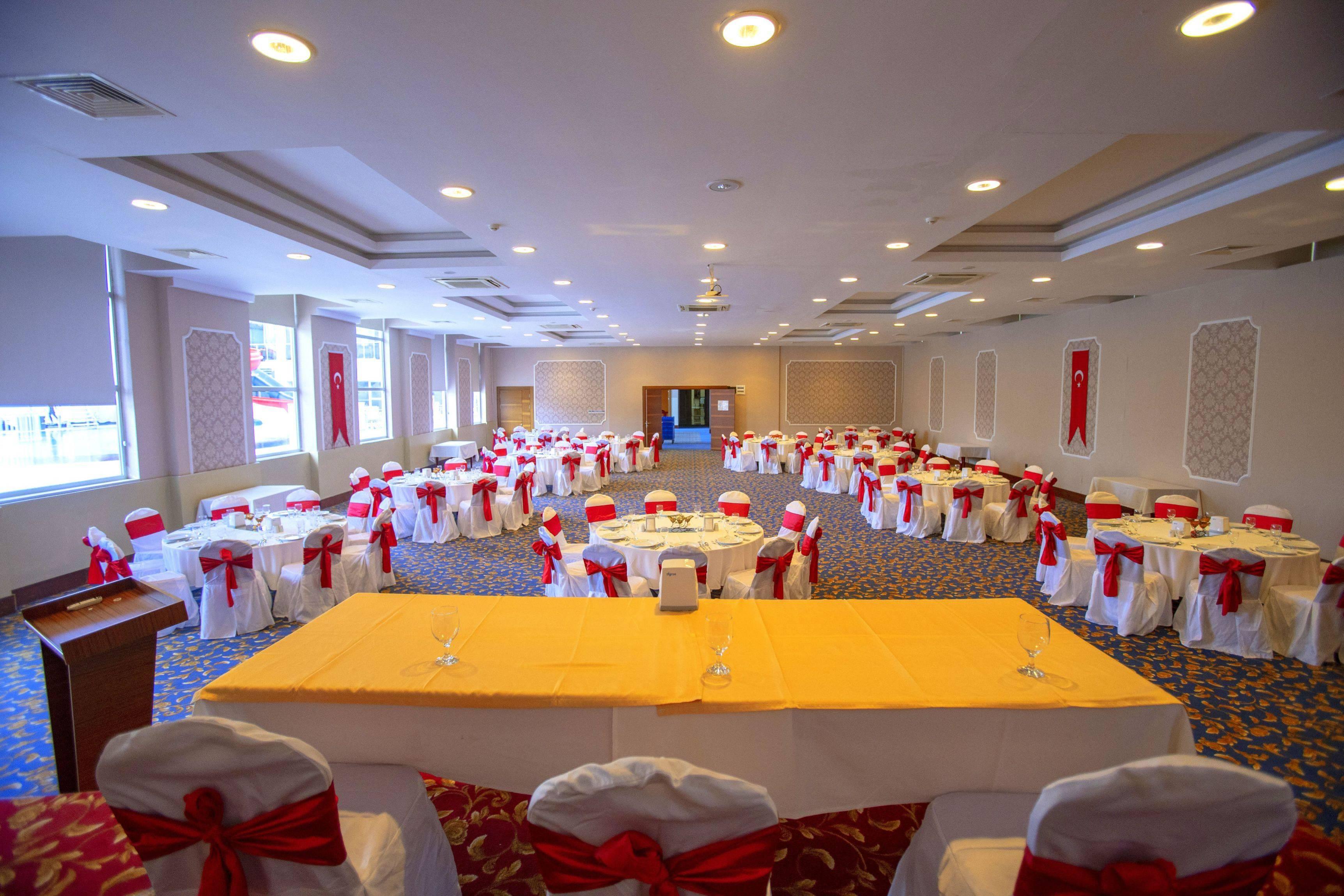 Airport Lykia Thermal & Hotel 4*