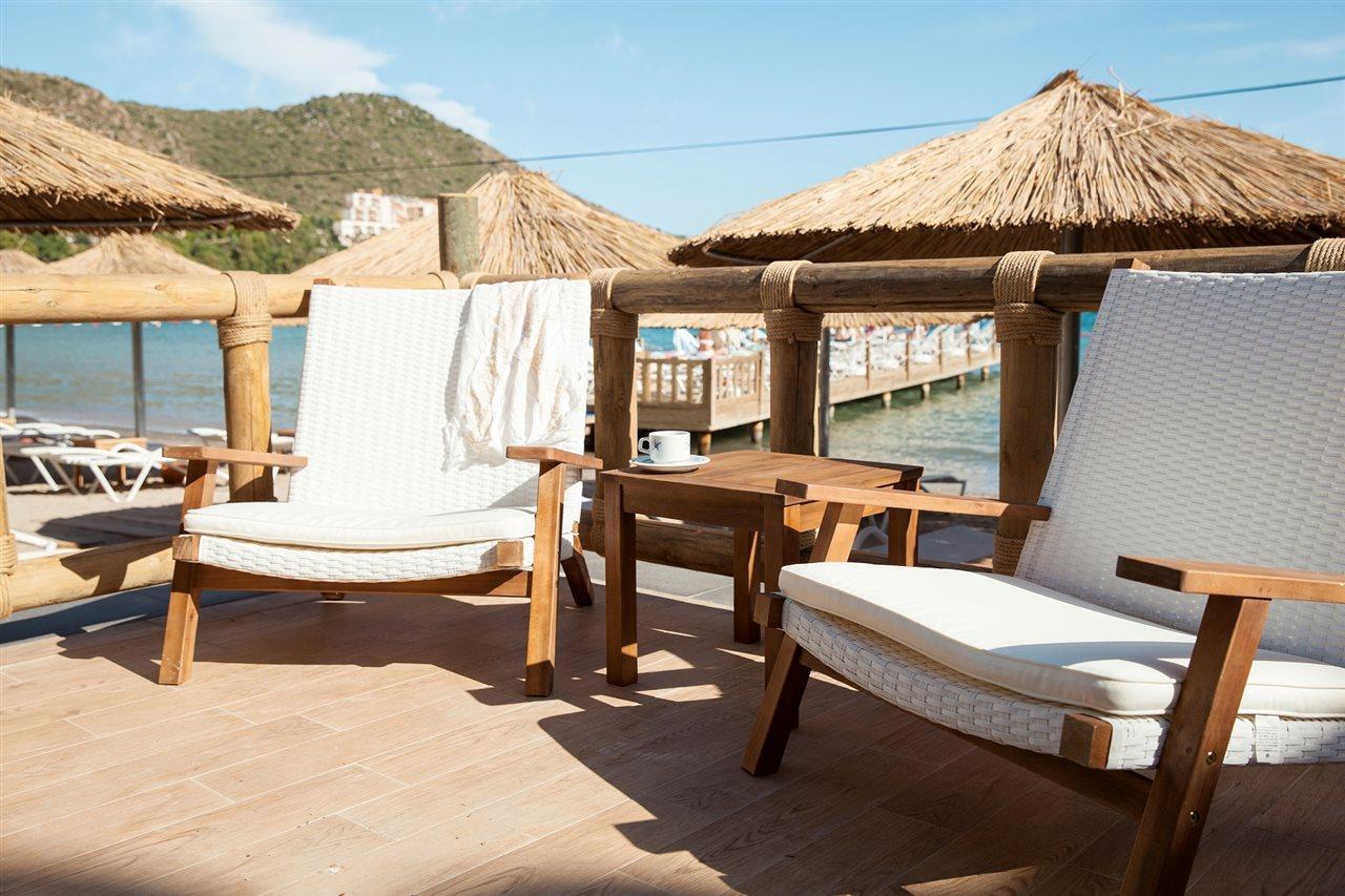 Bellazure Resort