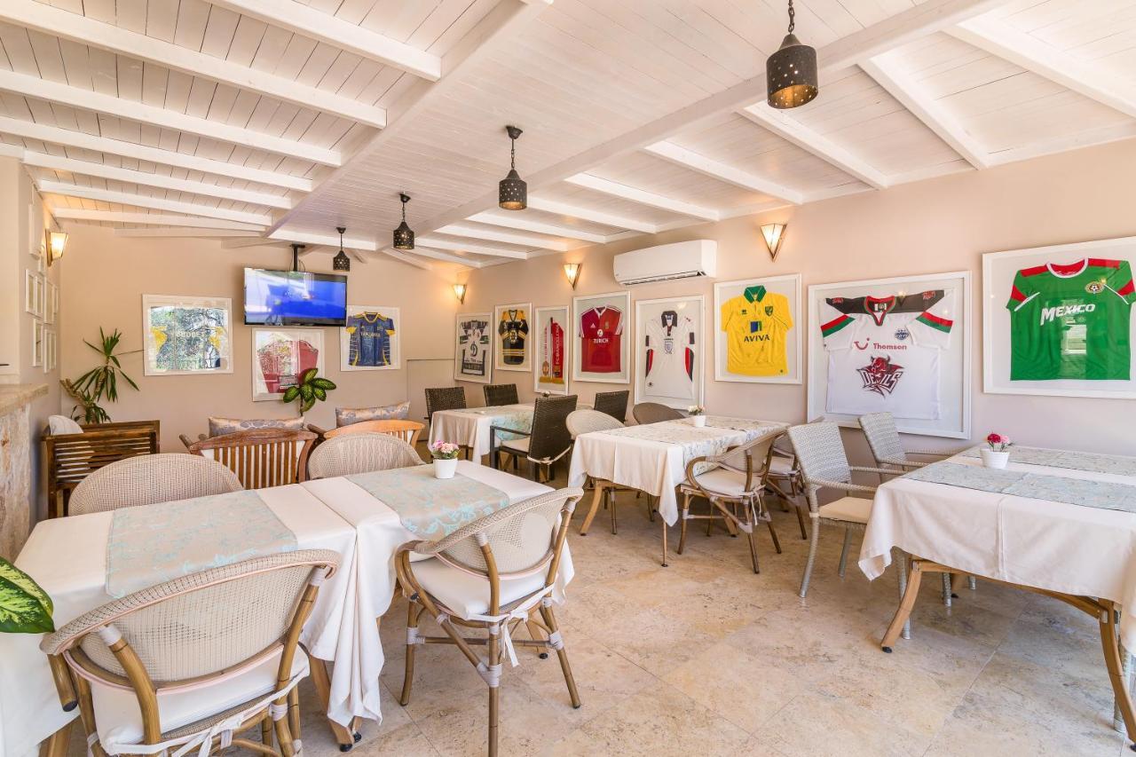 Oasis (adults Only)