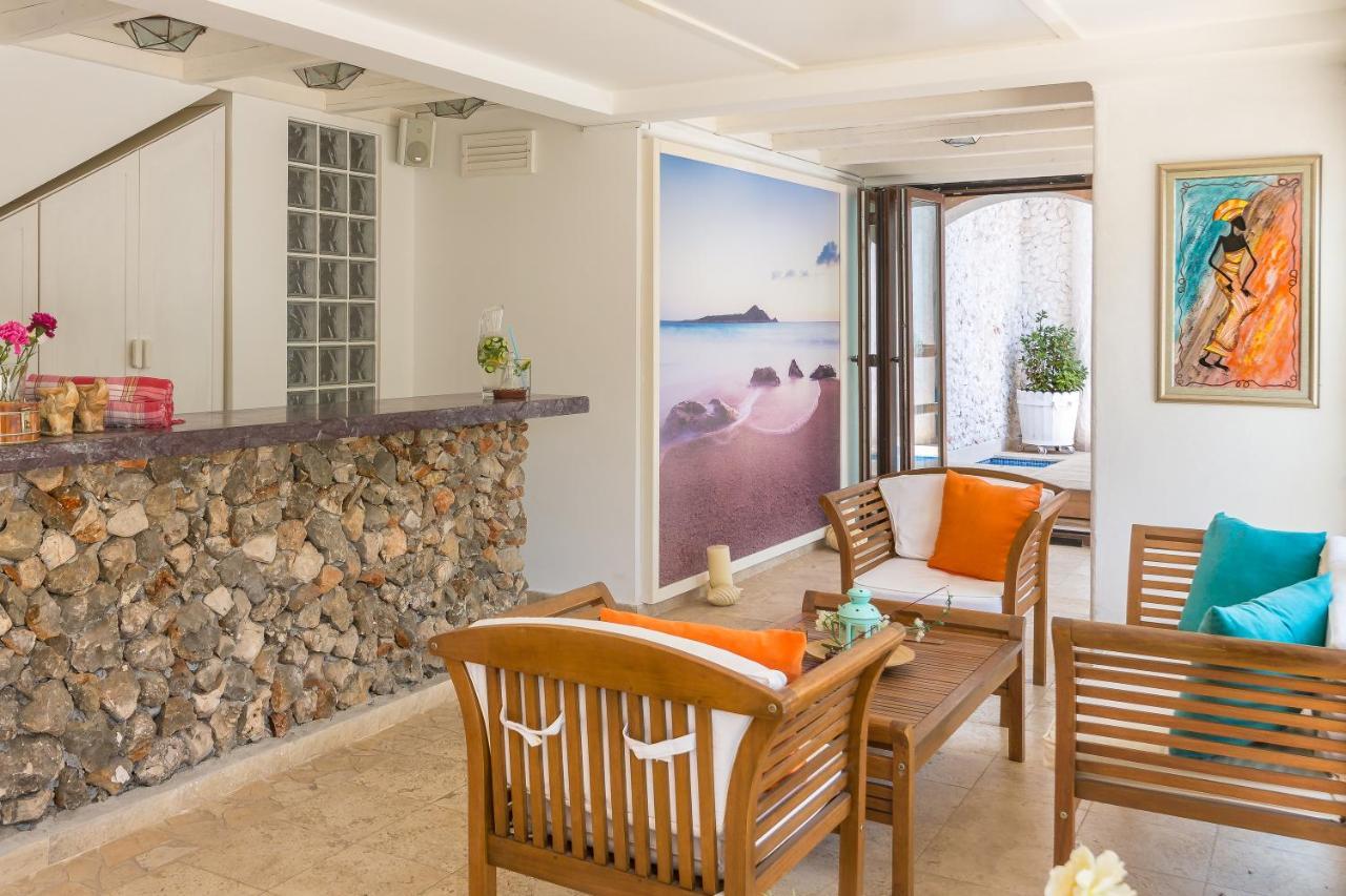 Hotel Oasis (adults Only) 2*