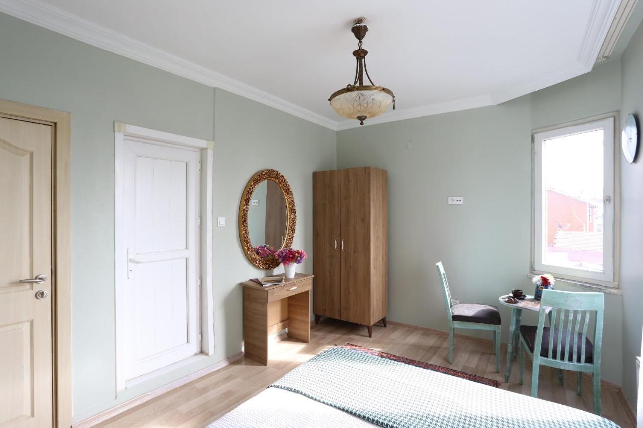 Sofia Corner Aparthotel 3*