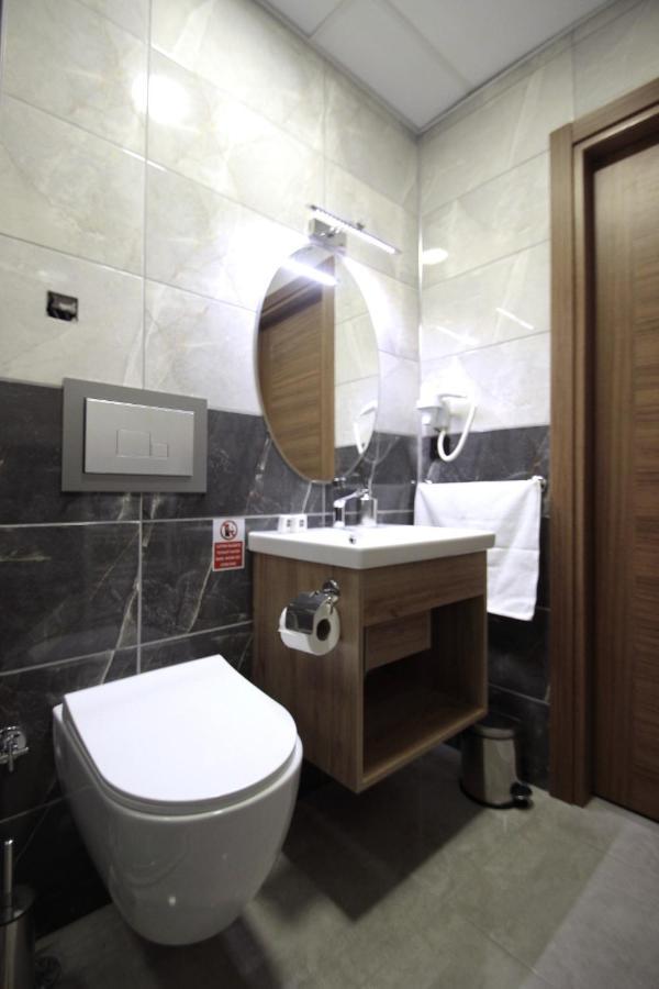 Hotel Butterfly Butik 3*