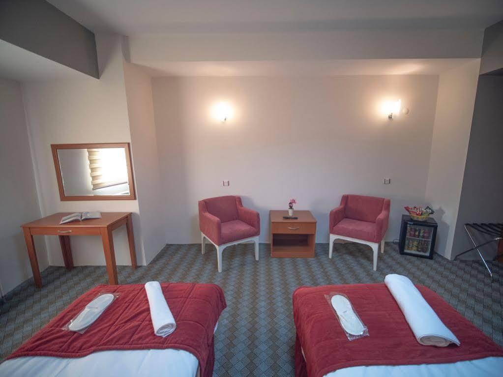 Hill Hotel 3*