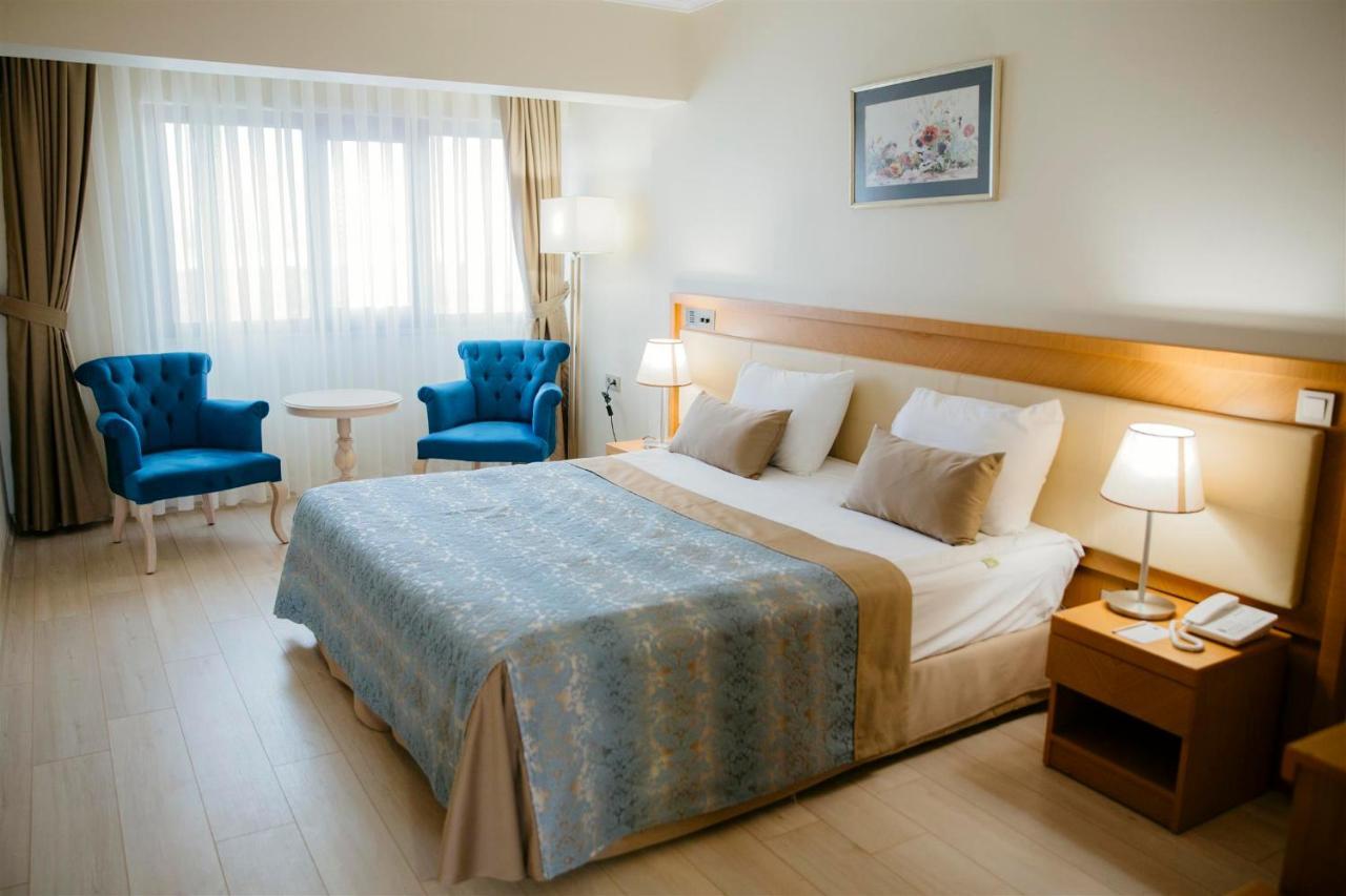 Hotel Patalya Lakeside 4*