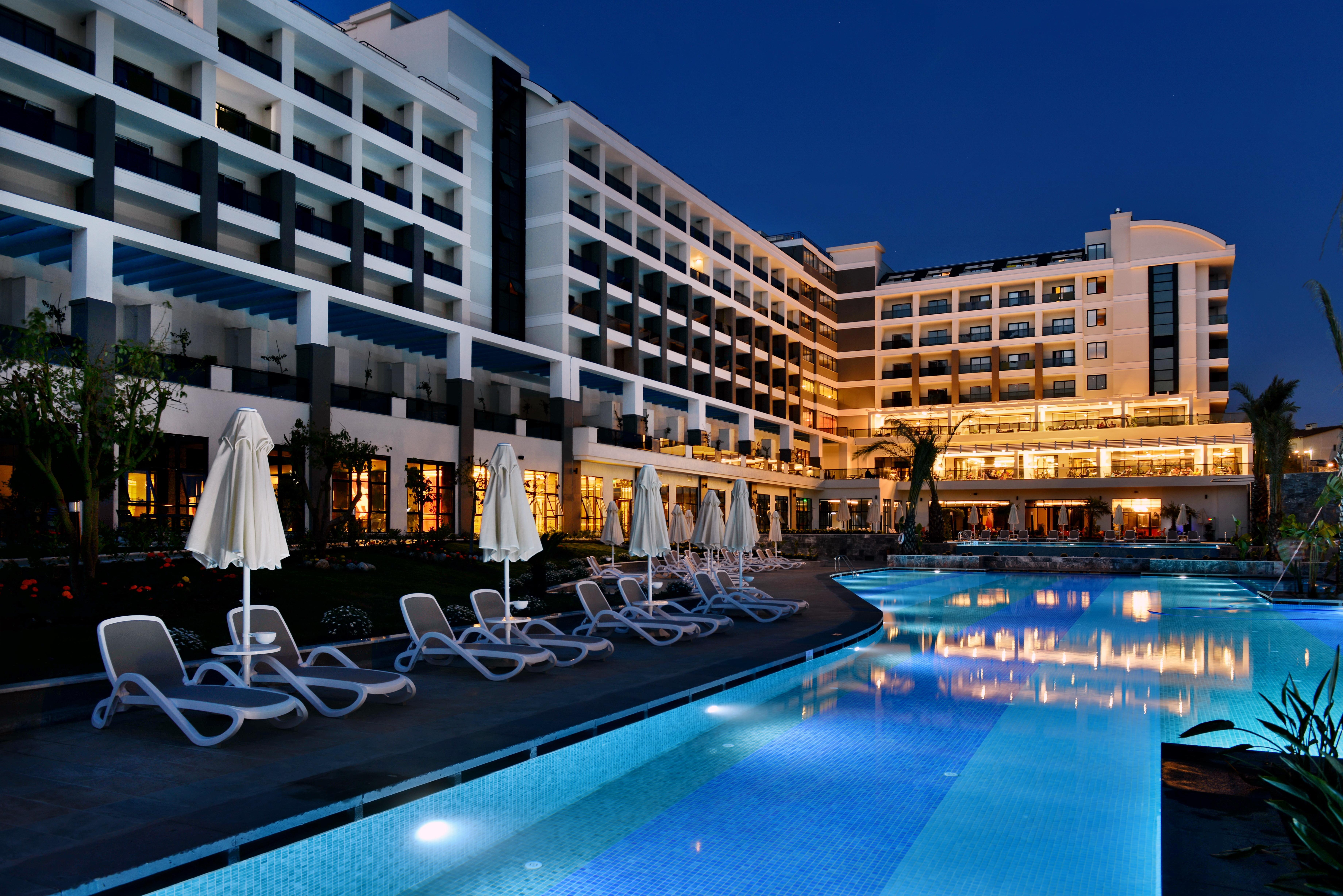 Seaden Valentine & (adults Only) 5* Side