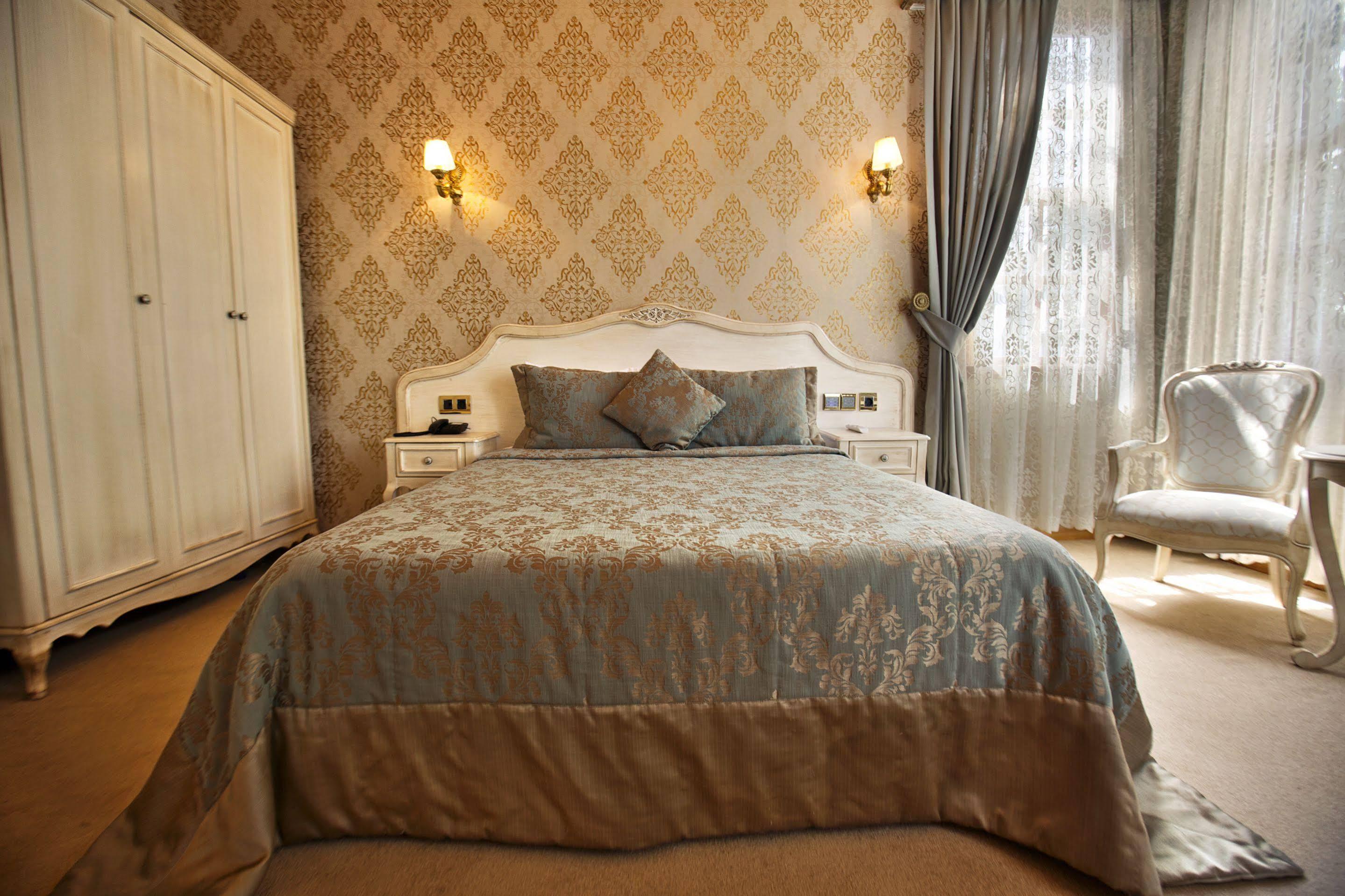 Hotel Ada Palas Buyukada 4*