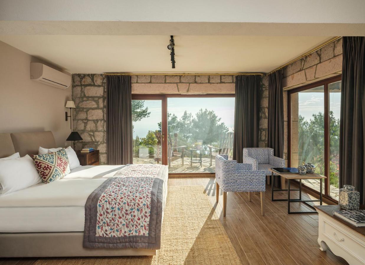 Simurg Hotel *