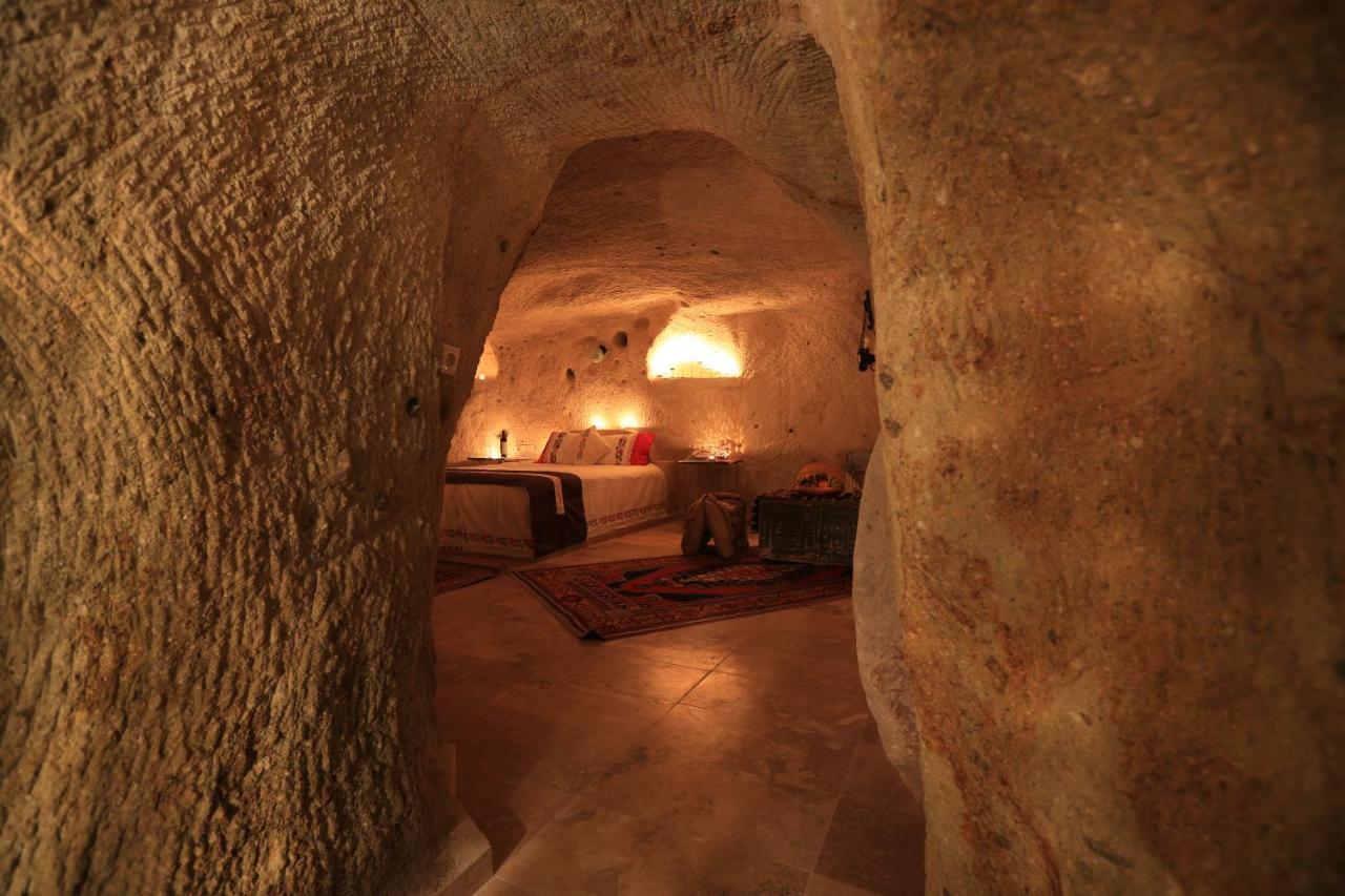 Hotel Jerveni Cave 2*