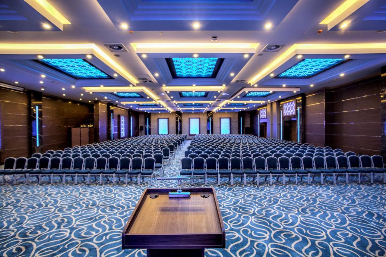 Radisson Blu Hotel, Hotel 5*