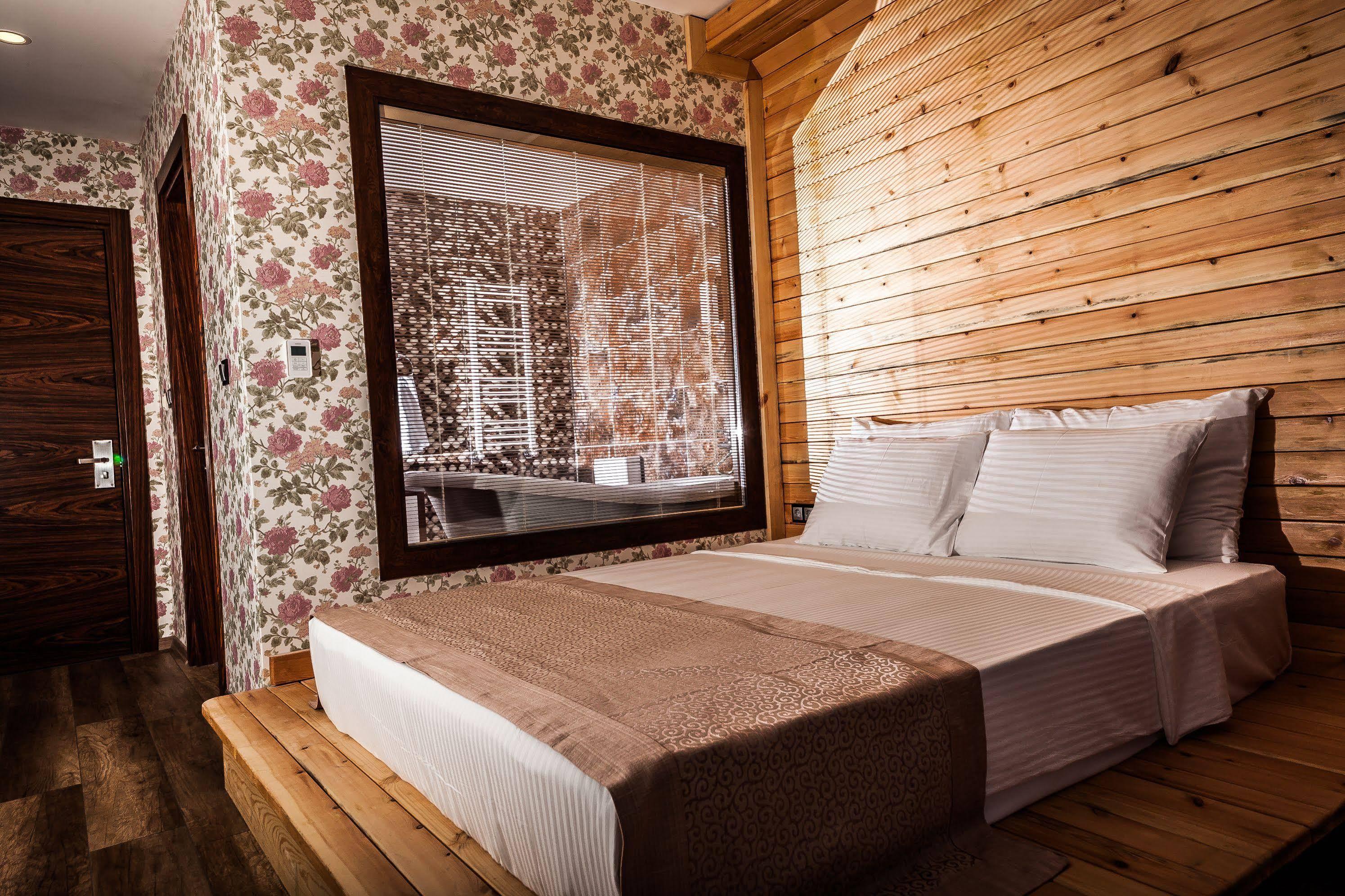 My Boutique Hotel