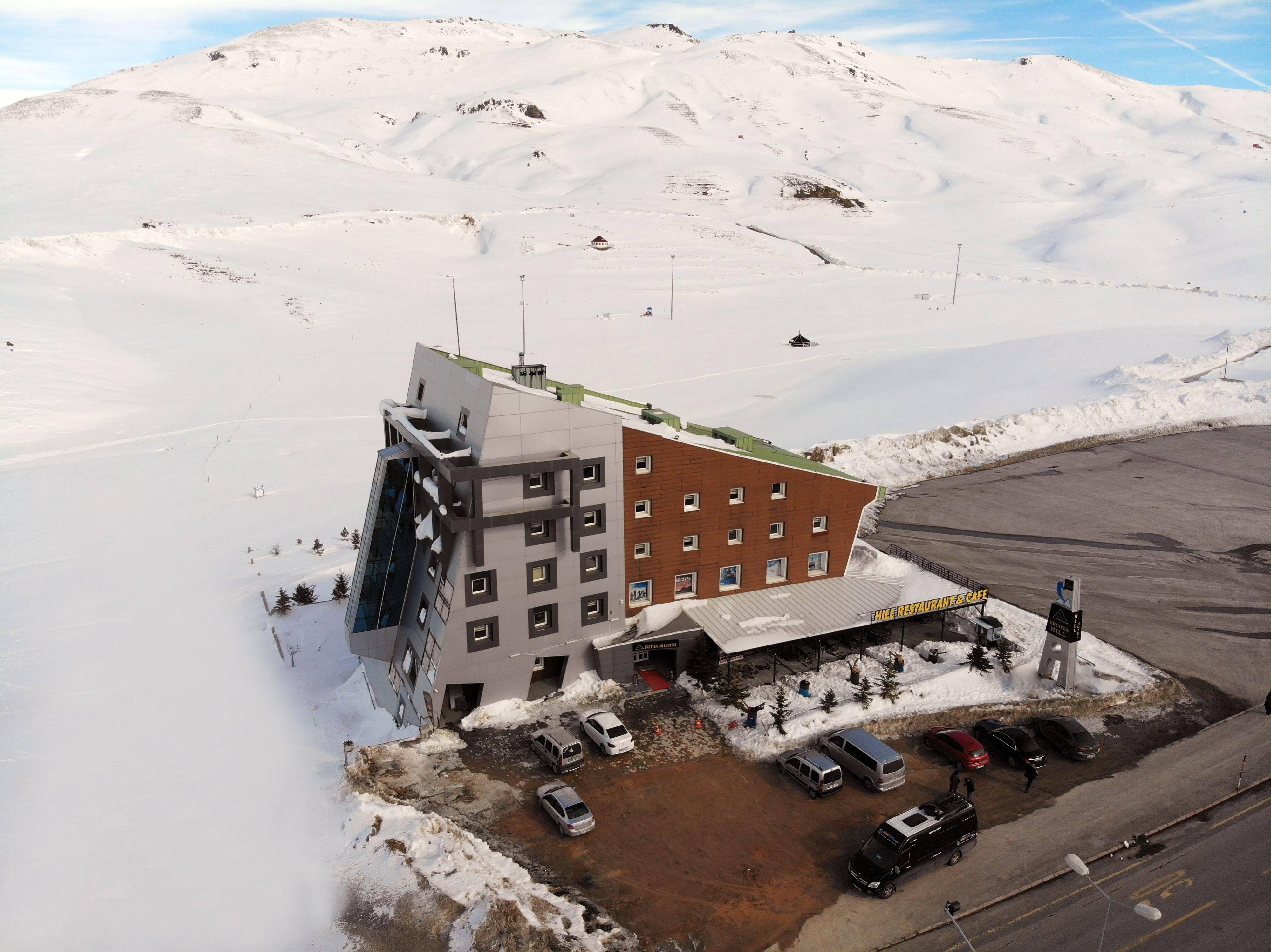 Hotel Hill
