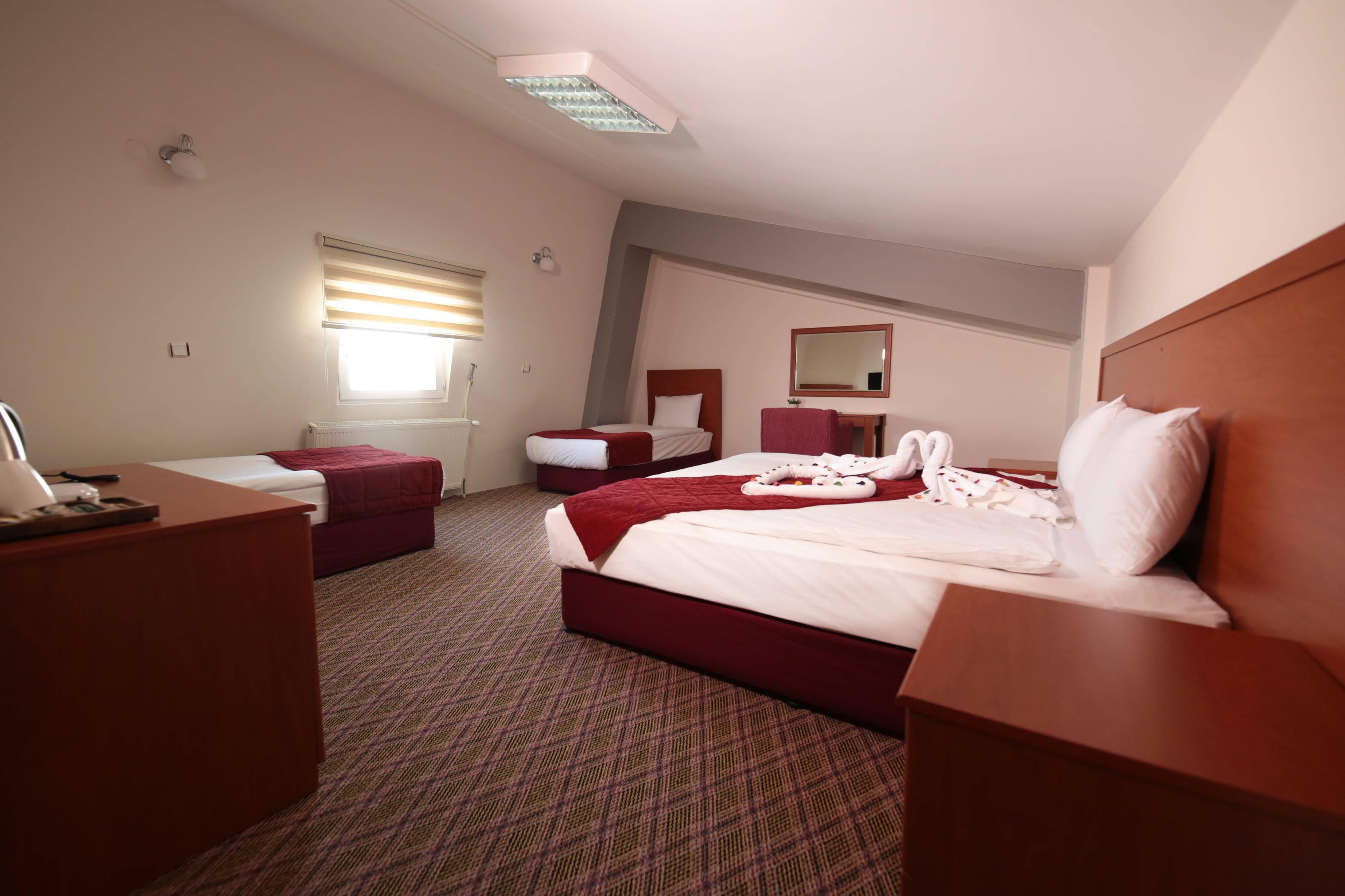 Hill Hotel 3*