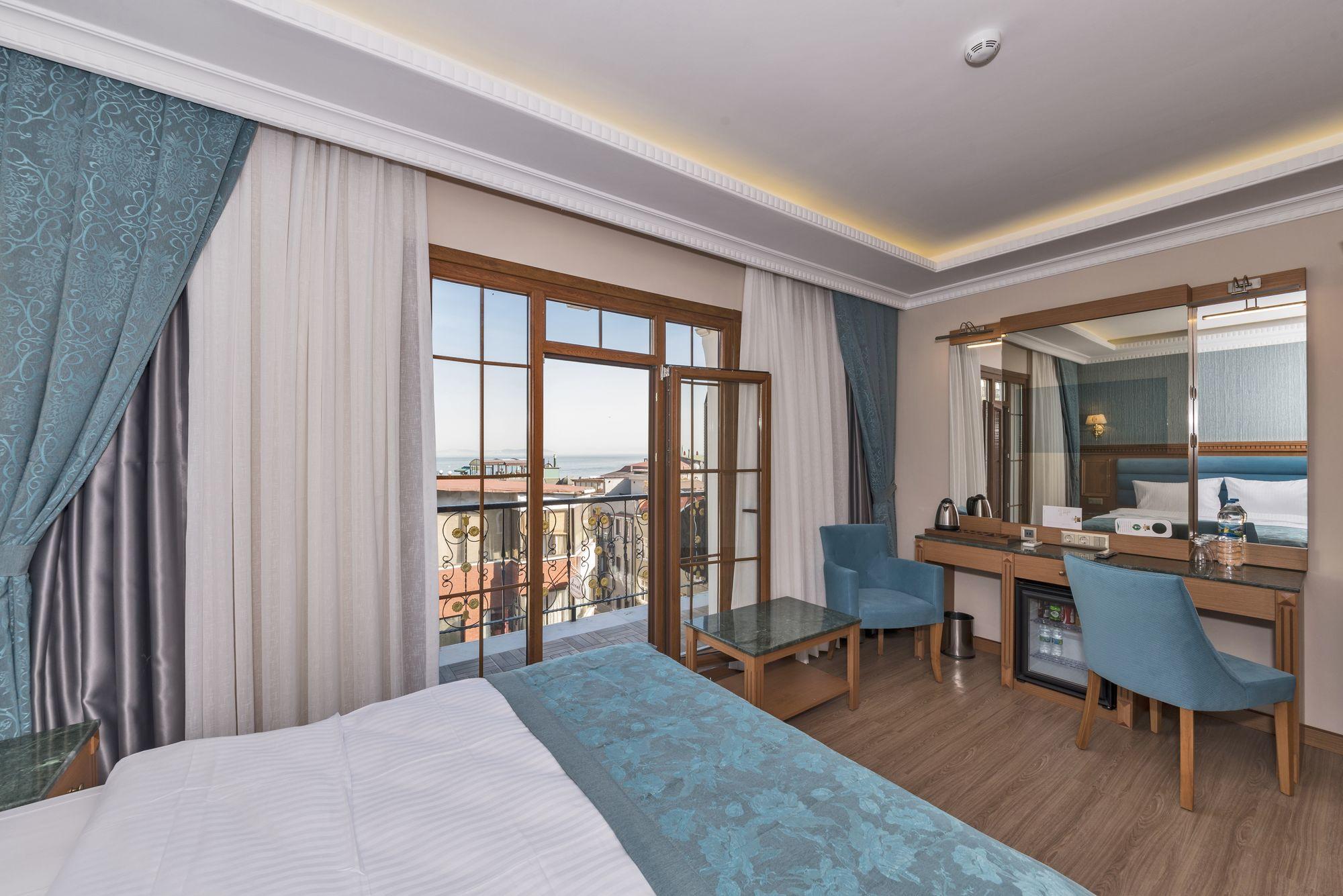 Hotel Magnaura House