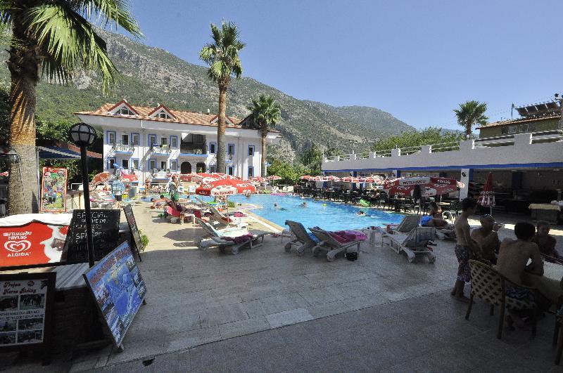 Akdeniz 3* Oludeniz