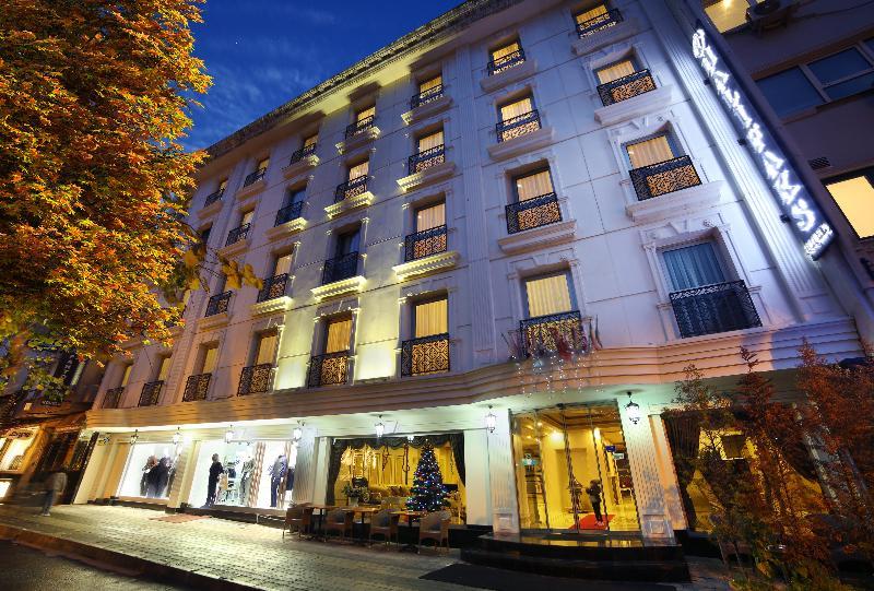 Halifaks Istanbul