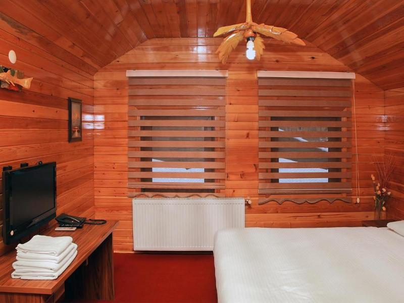 Inanlar Deluxe Hotel & Bungalow Hotel 3*