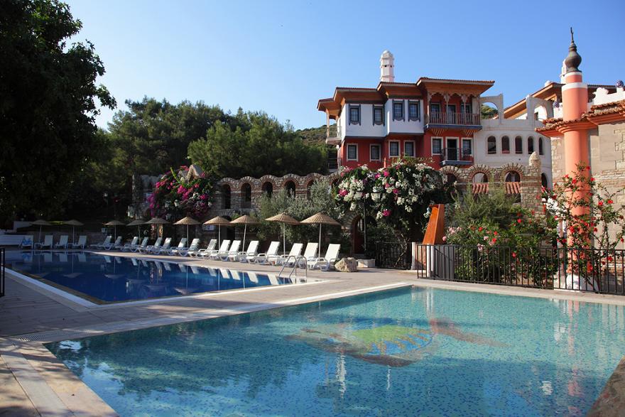 Perili Bay 3*