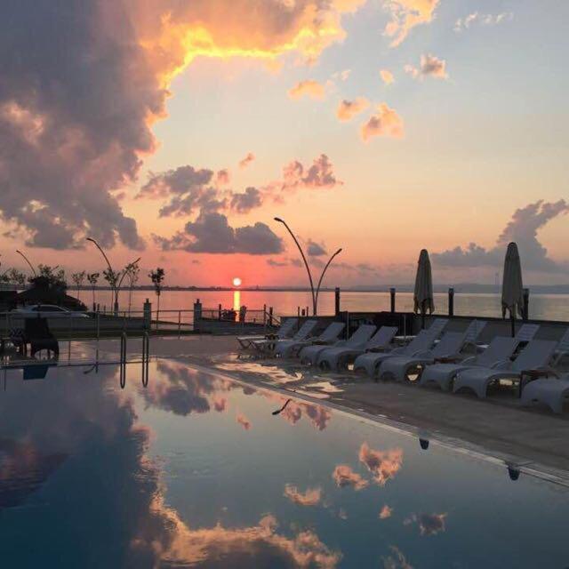 Hotel Blue Pier *