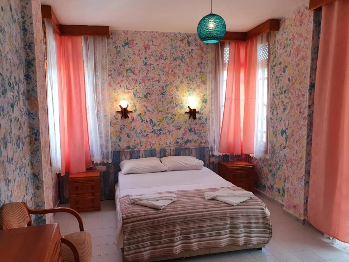 Agon Hotel 3*