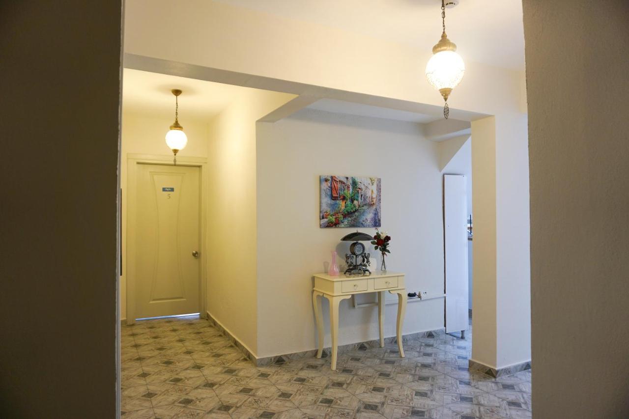 716 Hotel 2*