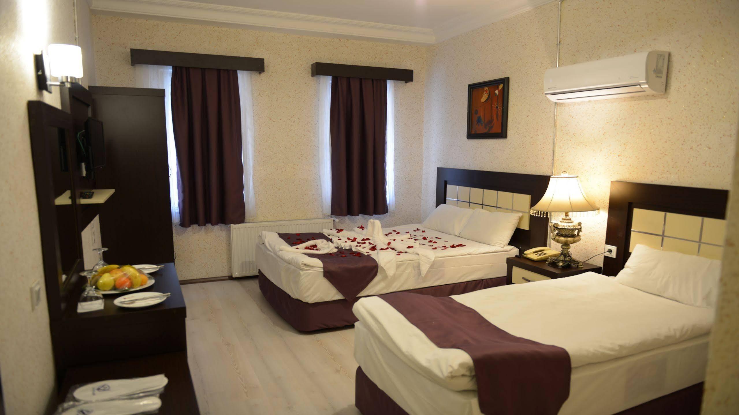 Kucuk Velic 3*