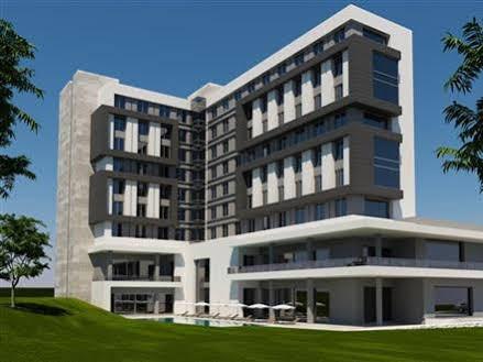 Wyndham Garden Hotel 4*