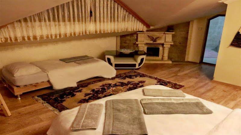 Uchisarstonehouse Hotel