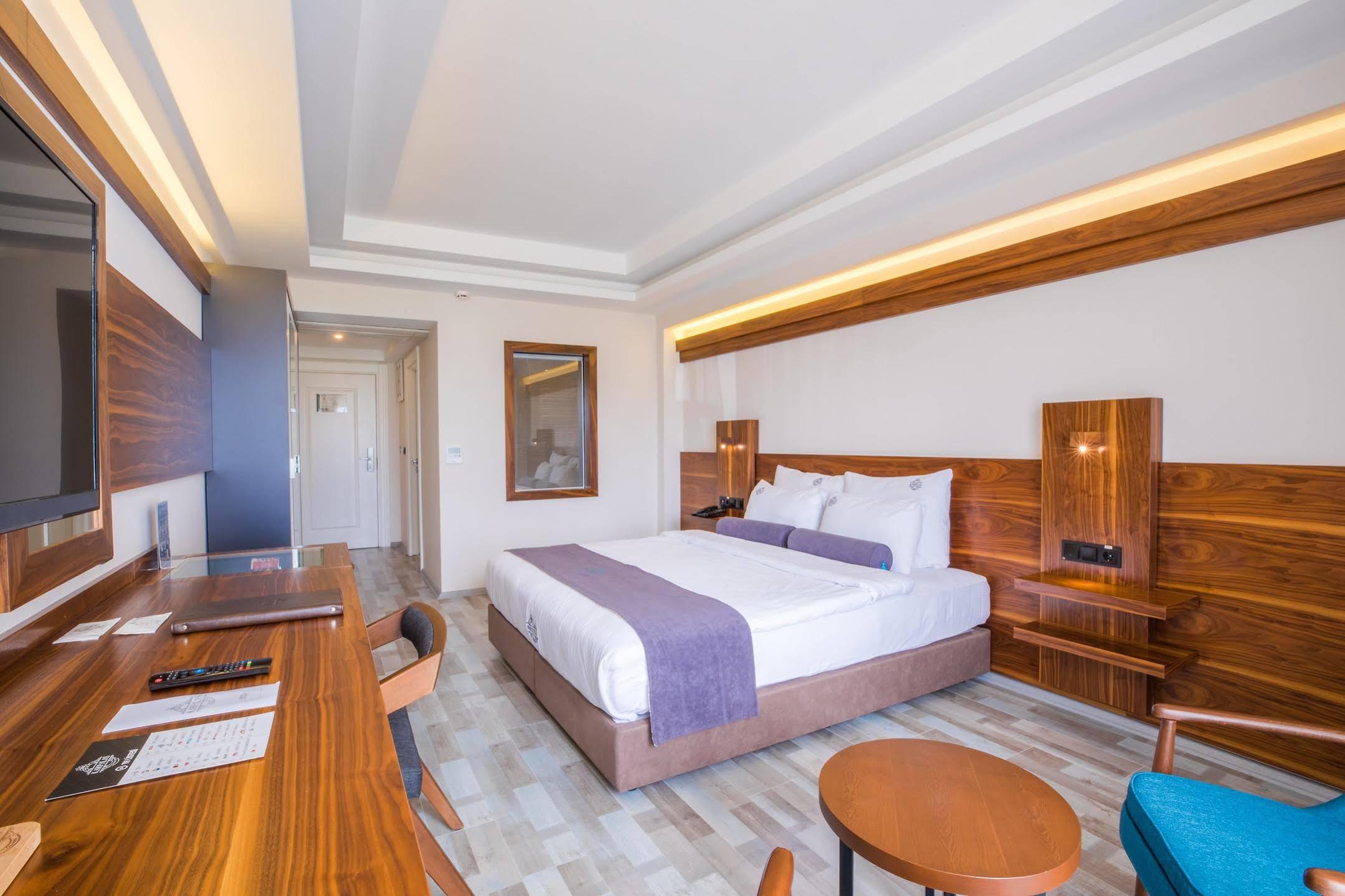 Hotel Karpalas & Bolu