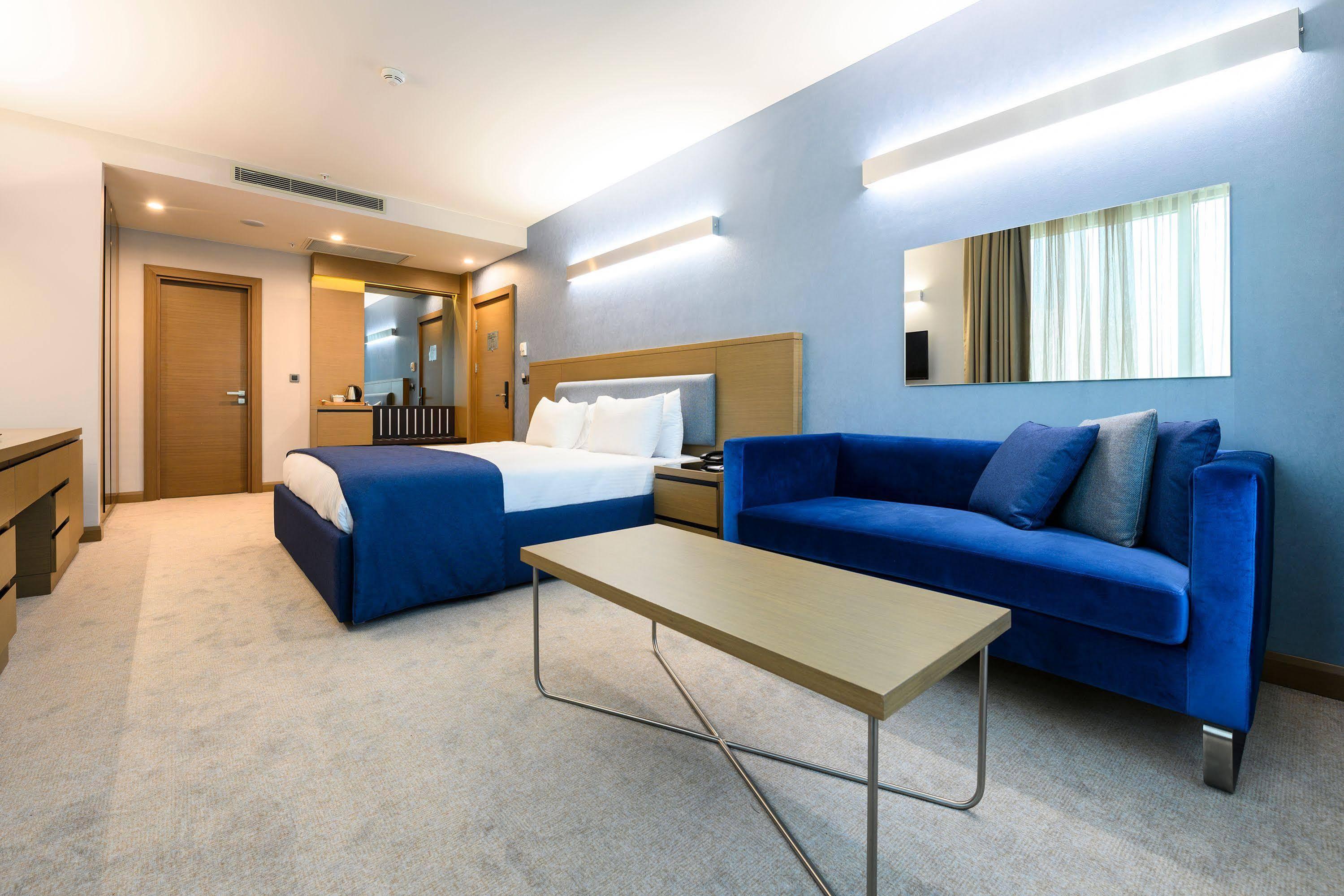 La Quinta By Wyndham Gunesli Istanbul