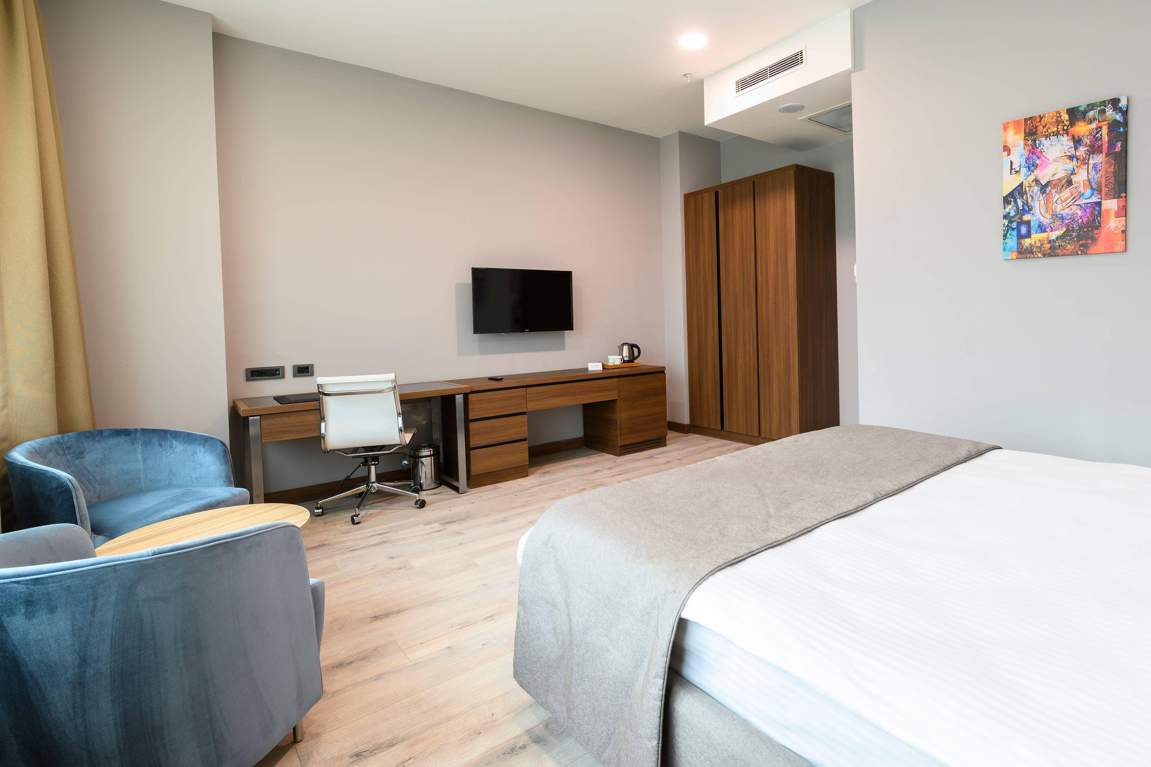 La Quinta By Wyndham Gunesli 5*