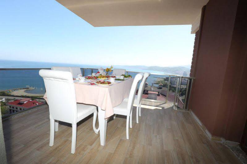 North Pearl Apartment *