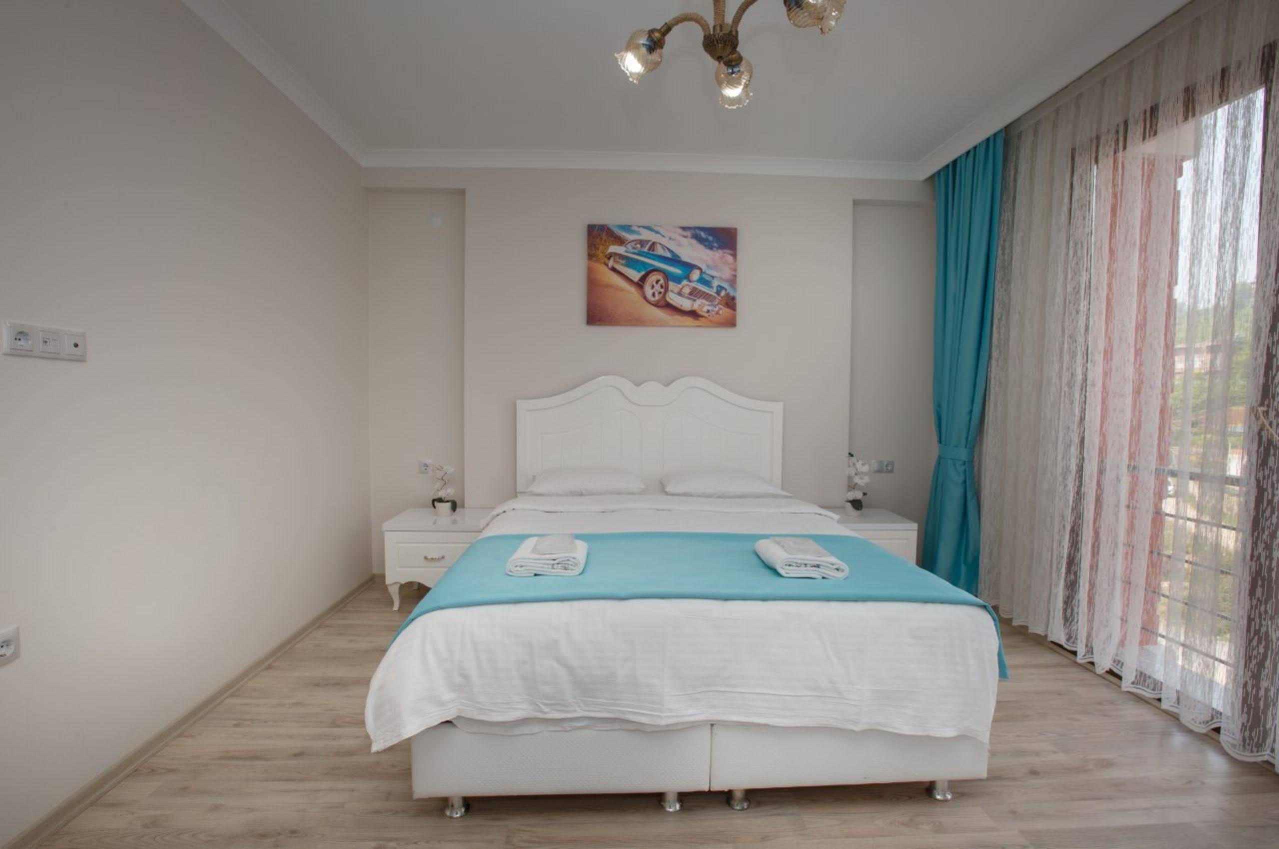 North Pearl Apartment