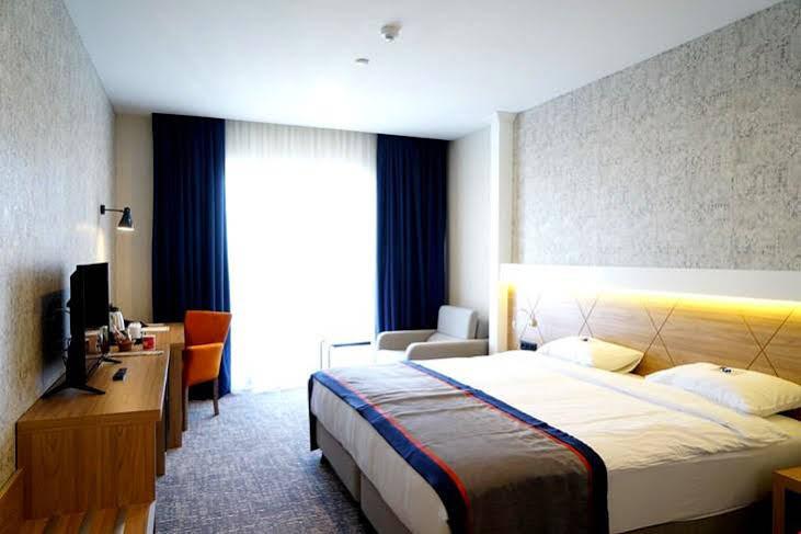 Hotel Des'otel 4*