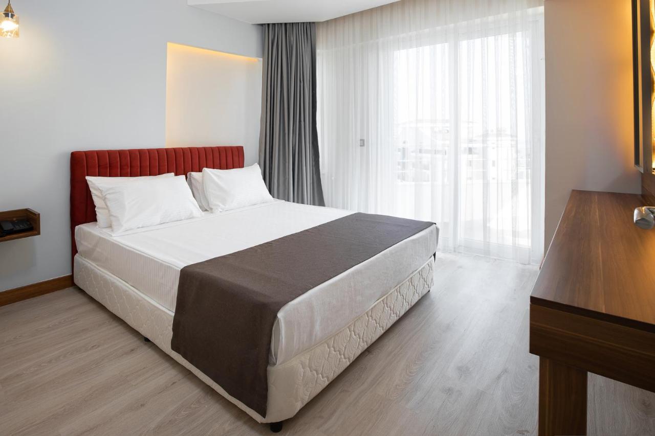 Theluna 3* Antalya