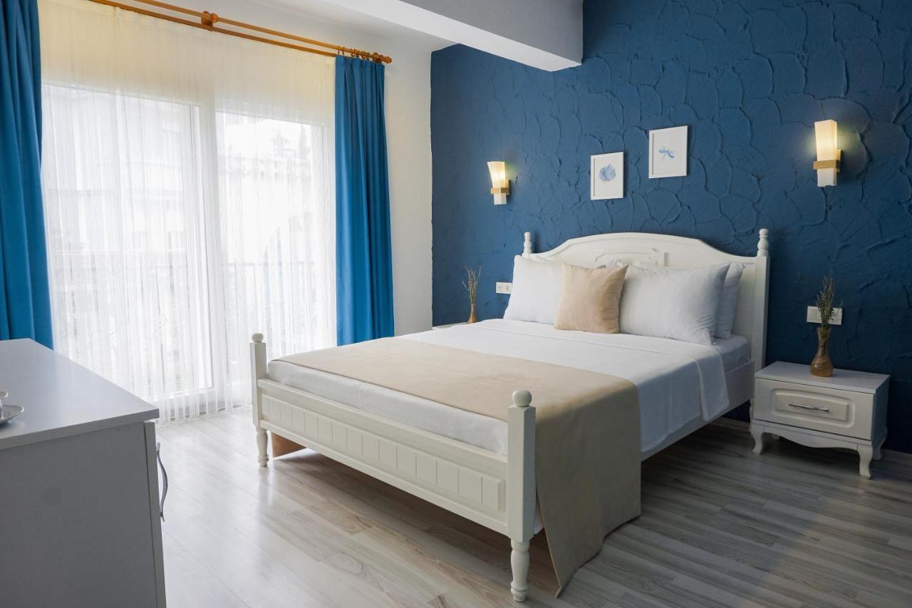 Hotel 716