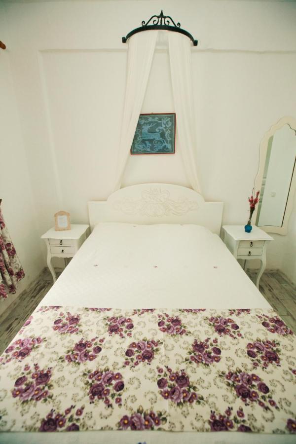 Aisem By Hire Hotel