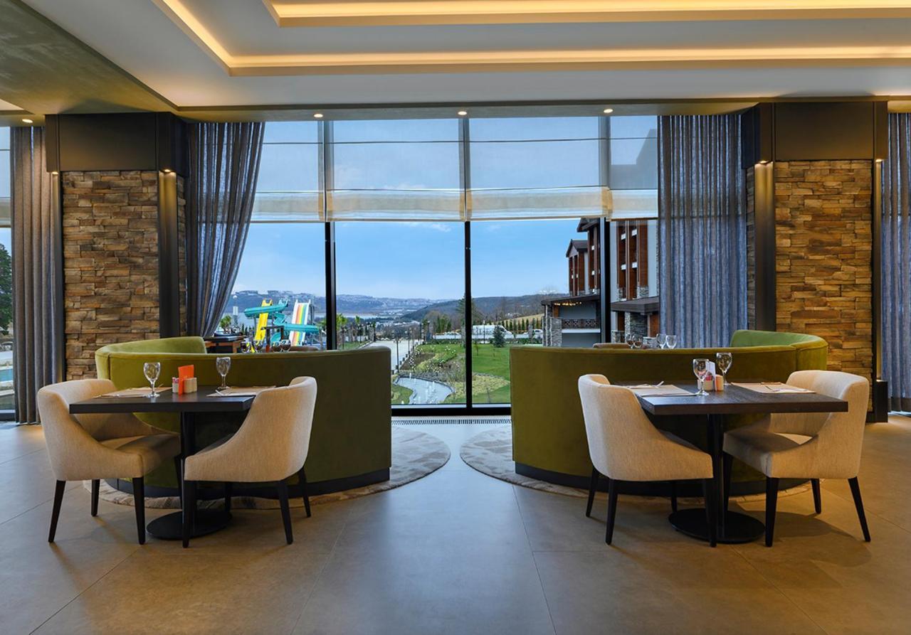 Elite World Grand Hotel