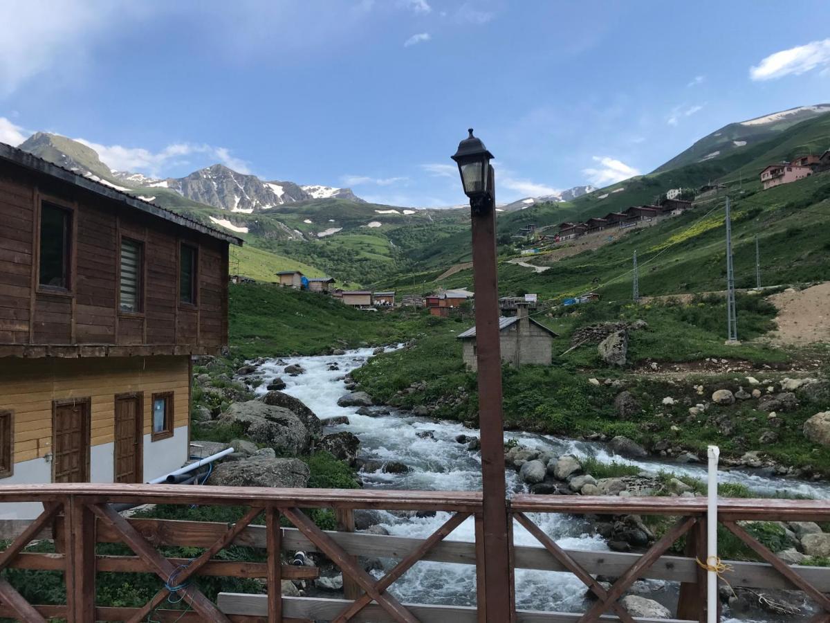 Yedigoller & Restaurant Uzungol