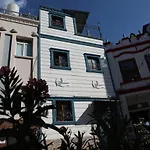 Seahouse Suites