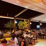 Sun Flower Apart Hotel