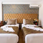 Kumru Hotel