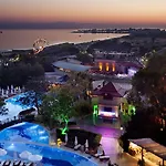 Sueno Beach Side