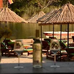 Green Pine Bungalows & Beach Luxury Concept