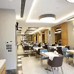 Mia City Hotel
