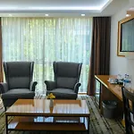 Bulvar Hotel
