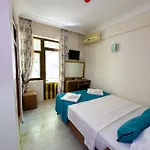 Reis Beach Hotel