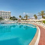 Seaden Corolla Hotel