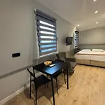 Bguest Hotel & Residence