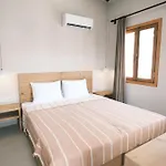 Nephos Beach Hotel