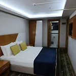 Bulvar Hotel